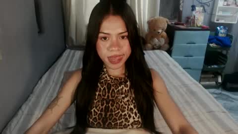 kaymmymalapusan online show from June 25, 2026, 12:43 am