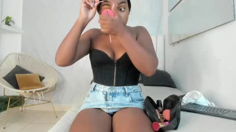 Snapshot of kayna_gomez chatting on May 2, 2026, 7:30 pm Kayna online show from May 2, 2026, 7:30 pm