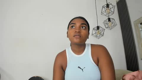 Snapshot of kayna_gomez chatting on May 17, 2026, 7:10 pm Kayna online show from May 17, 2026, 7:10 pm