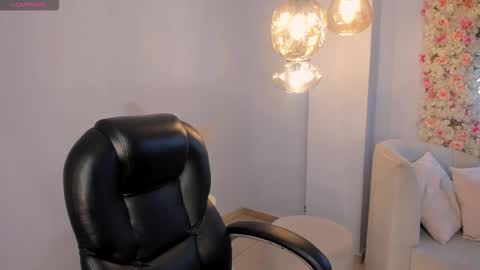 Kay online show from February 26, 2026, 3:38 am