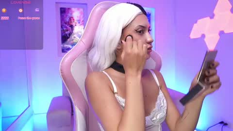 Kayra online show from March 1, 2025, 2:44 pm