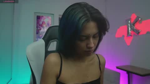 Kayra online show from November 27, 2025, 12:07 pm