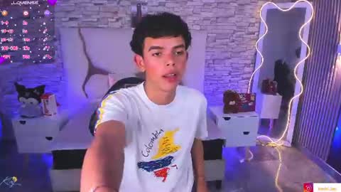 Snapshot of keahi_tay chatting on June 12, 2026, 7:13 pm keahi online show from June 12, 2026, 7:13 pm