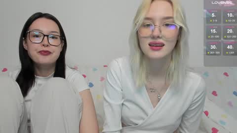 Snapshot of kebesheska chatting on December 16, 2024, 5:59 am Seb Polly Roxy Jonny online show from December 16, 2024, 5:59 am