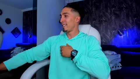 Snapshot of keelanmg chatting on February 16, 2025, 1:58 am keelanmg online show from February 16, 2025, 1:58 am