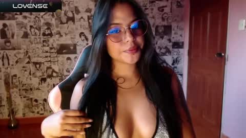 Snapshot of keikim_ chatting on March 9, 2025, 9:46 pm Kimk online show from March 9, 2025, 9:46 pm