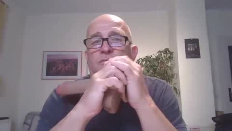 keilie1 online show from October 11, 2025, 9:02 pm