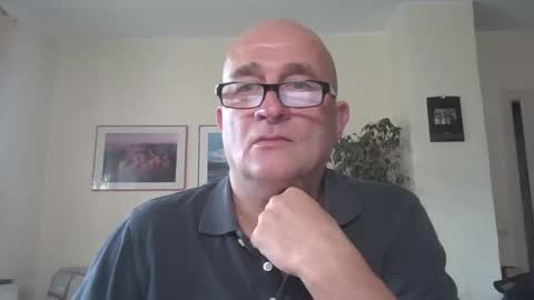 keilie1 online show from October 12, 2025, 10:03 am