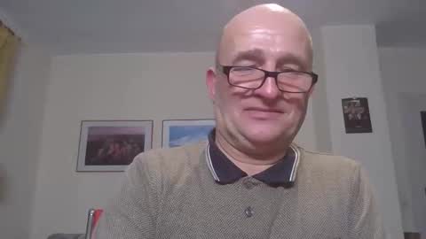 keilie1 online show from December 22, 2025, 7:44 pm