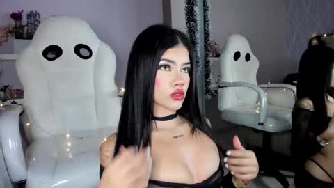 Snapshot of keira_angel_ chatting on December 4, 2025, 5:06 am Keira Angel online show from December 4, 2025, 5:06 am