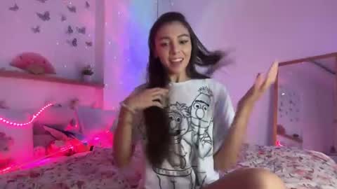 Snapshot of keirasworld chatting on July 3, 2026, 12:17 am keira online show from July 3, 2026, 12:17 am