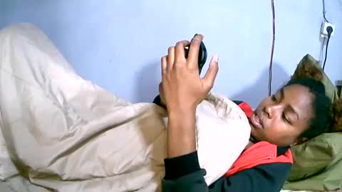 keisha759446 online show from February 12, 2026, 8:04 pm