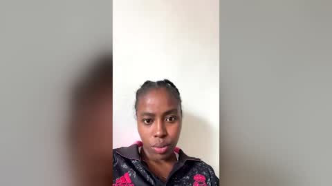 keishareine104 online show from June 19, 2026, 11:03 am