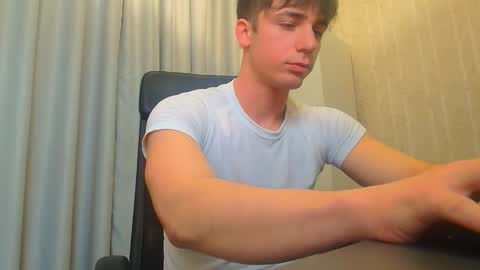 KellenWest online show from December 19, 2025, 5:14 am