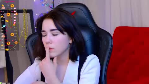 Kelly online show from December 15, 2025, 11:58 am