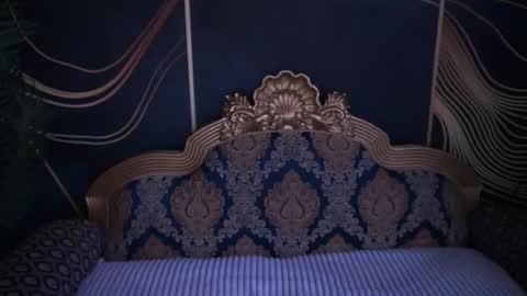 Kelly online show from November 19, 2025, 9:42 am