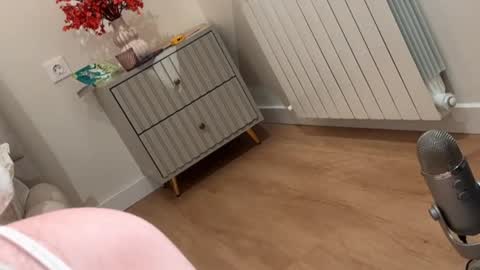 Kelly online show from October 9, 2025, 9:18 am