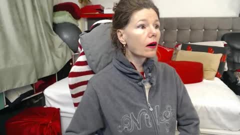 kelly online show from February 21, 2026, 6:25 am