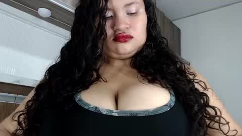 Snapshot of kellyshibary chatting on July 26, 2026, 7:10 pm KELLY LUNA online show from July 26, 2026, 7:10 pm