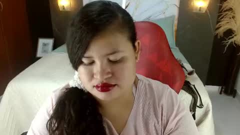 Snapshot of kellyshibary chatting on August 1, 2026, 7:35 pm KELLY LUNA online show from August 1, 2026, 7:35 pm