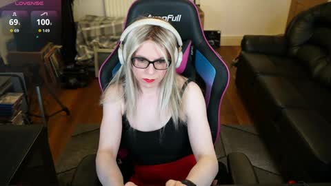 Snapshot of kelseycobalt chatting on May 27, 2026, 7:55 pm kelseycobalt online show from May 27, 2026, 7:55 pm