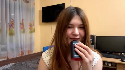 Mia online show from February 9, 2026, 5:50 pm