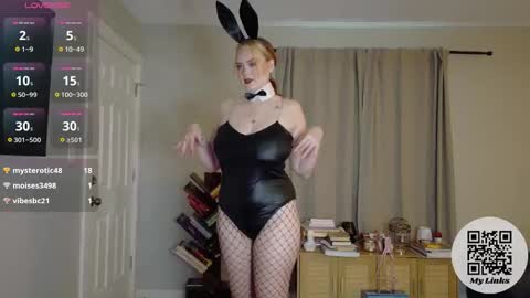 Snapshot of kelseyg23 chatting on October 27, 2025, 6:45 pm Kelsey online show from October 27, 2025, 6:45 pm