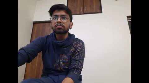 Snapshot of ken771 chatting on February 13, 2025, 7:21 pm ken771 online show from February 13, 2025, 7:21 pm