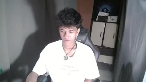 Snapshot of ken_bigcockxx chatting on November 2, 2025, 10:28 am Ken online show from November 2, 2025, 10:28 am