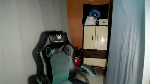 Snapshot of ken_bigcockxx chatting on November 11, 2025, 6:52 pm Ken online show from November 11, 2025, 6:52 pm