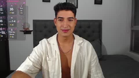 ken_blaker online show from December 4, 2024, 1:03 am