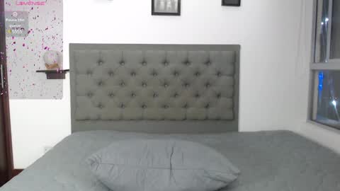 ken_blaker online show from December 24, 2024, 6:33 am