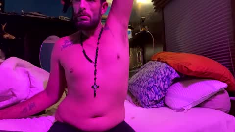 Snapshot of kend899412 chatting on January 21, 2025, 5:27 am kend899412 online show from January 21, 2025, 5:27 am