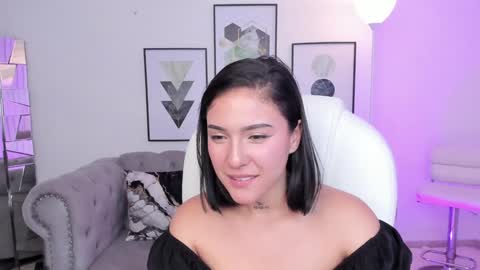 Snapshot of kendaall_jenner chatting on January 24, 2025, 7:08 am Kendall Jenner online show from January 24, 2025, 7:08 am