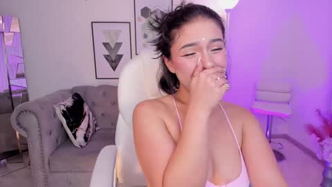 Snapshot of kendaall_jenner chatting on January 26, 2025, 3:38 am Kendall Jenner online show from January 26, 2025, 3:38 am