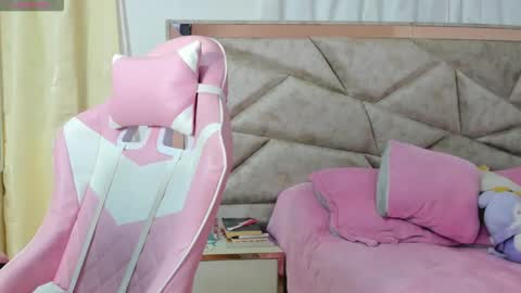 Snapshot of kendal_hot1 chatting on October 17, 2025, 2:52 pm Aleja3 online show from October 17, 2025, 2:52 pm