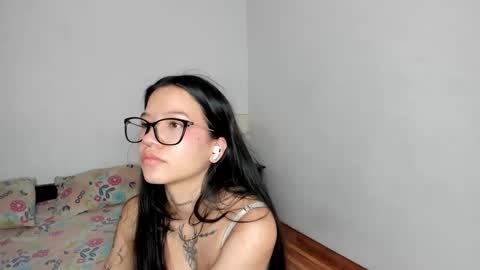 Kendal online show from February 25, 2026, 2:59 pm