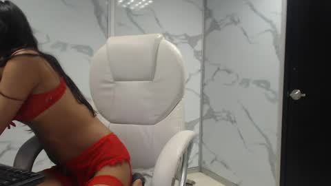 kendall69__ online show from December 9, 2024, 1:55 pm