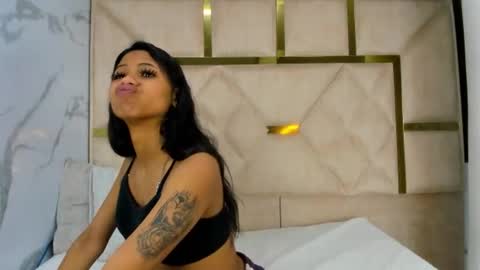 kendall69__ online show from November 27, 2025, 1:02 pm