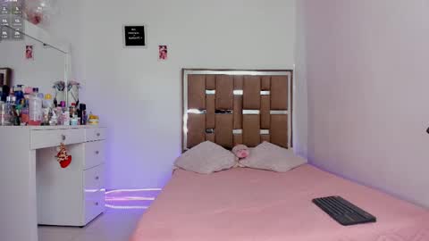 Snapshot of kendall_ewers chatting on November 29, 2025, 11:19 pm Kendall ewers online show from November 29, 2025, 11:19 pm