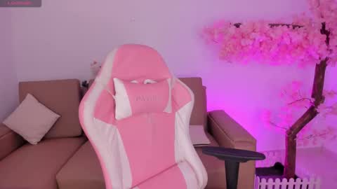   online show from February 24, 2026, 8:18 pm