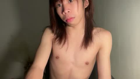 Snapshot of kendall_sue chatting on September 17, 2025, 3:35 pm kendall_sue online show from September 17, 2025, 3:35 pm