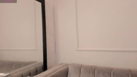 kendallbleer online show from December 14, 2025, 11:37 am