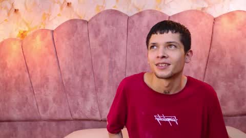 Kendall and Taylor online show from October 26, 2025, 12:22 pm