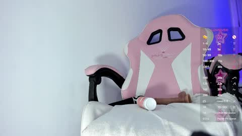 Snapshot of kendallwettt chatting on February 24, 2026, 8:18 pm Kendall online show from February 24, 2026, 8:18 pm