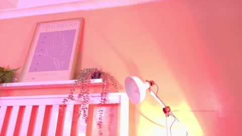   online show from November 5, 2025, 10:26 am