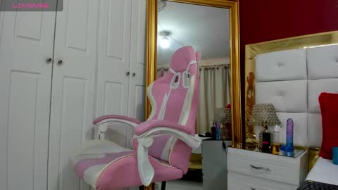 Kendal  online show from January 19, 2025, 3:21 pm