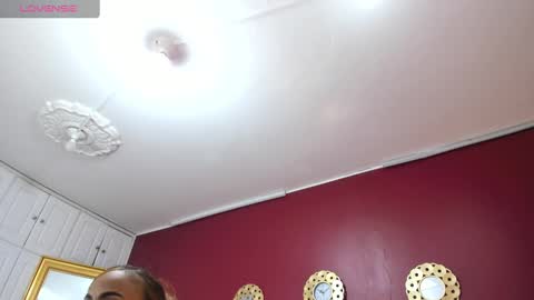 Kendal  online show from January 19, 2025, 6:32 pm