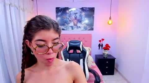 Snapshot of kendalyener chatting on March 6, 2025, 9:42 pm KENDALYENER online show from March 6, 2025, 9:42 pm