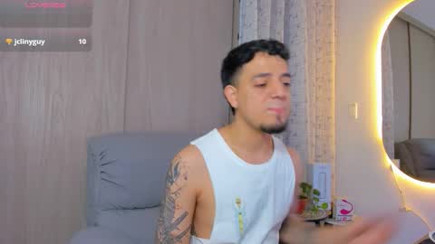 kendel_dimitri online show from November 11, 2025, 6:35 am